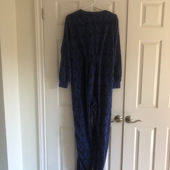 Kids Fuzzy Snowflake Pajama Onesie - Picture 2 of 4